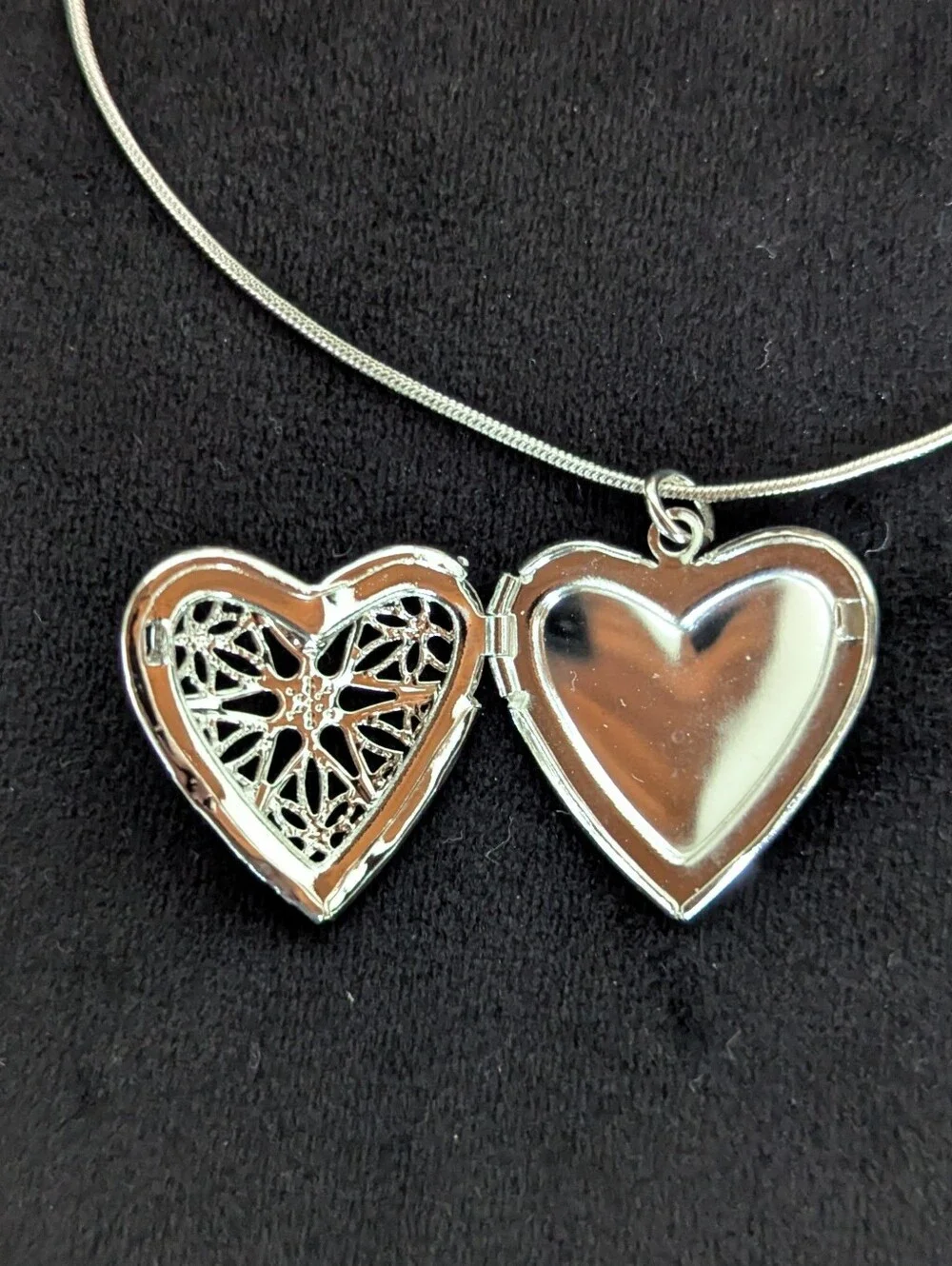 925 Silver Heart Locket Pendant Necklace Intricate Jewelry